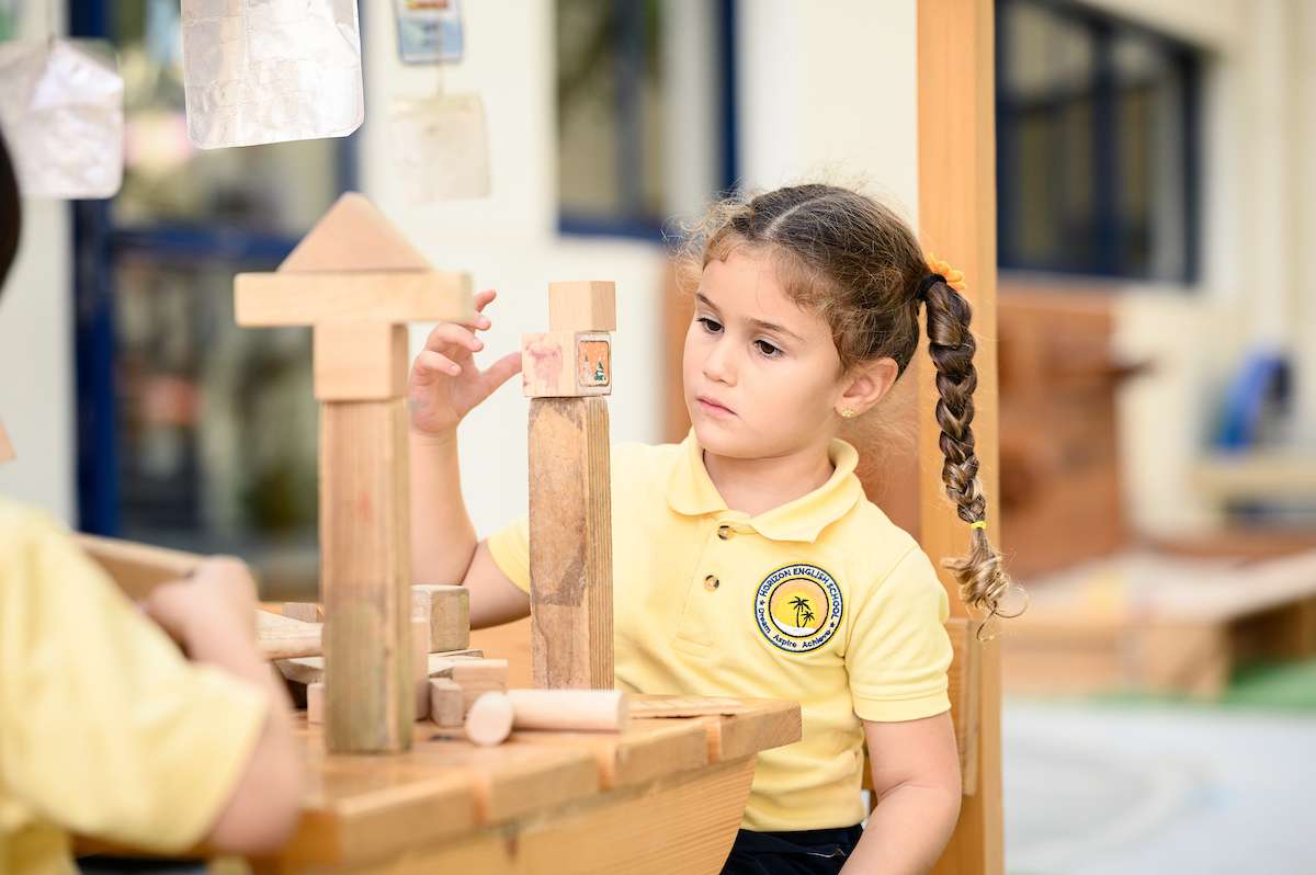 Horizon English School (HES)